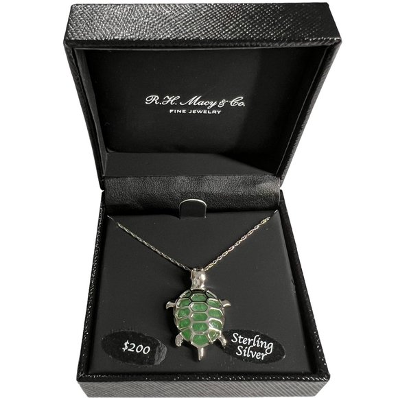 NIB Macys Sterling Silver Dyed Jade Turtle Pendant 18 inch Necklace - Picture 4 of 12